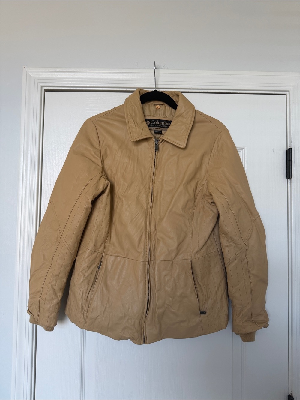 Columbia Women's Tan genuine Leather Jacket